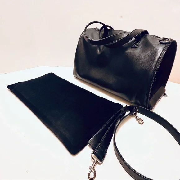 Stylish Black Dog Carrier by St Argo